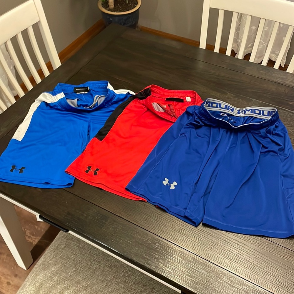 Lot of 3 under armour shorts